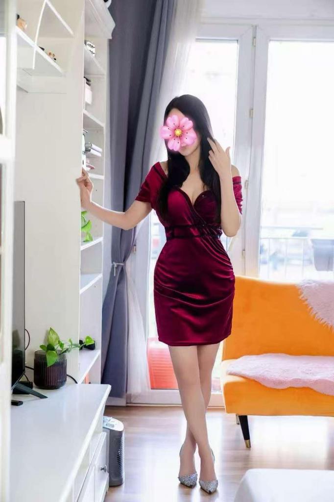 Chica busca chico en Valencia: Chica busca chico