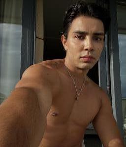 645368094: Chico busca chica en Asturias