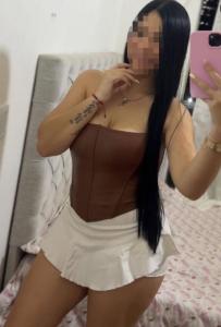 664105541: Chica busca chico en Madrid