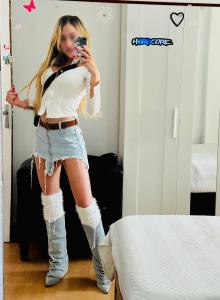 627946680: Chica busca chico en Barcelona