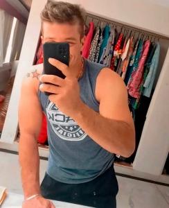 607014554: Chico busca chica en Málaga