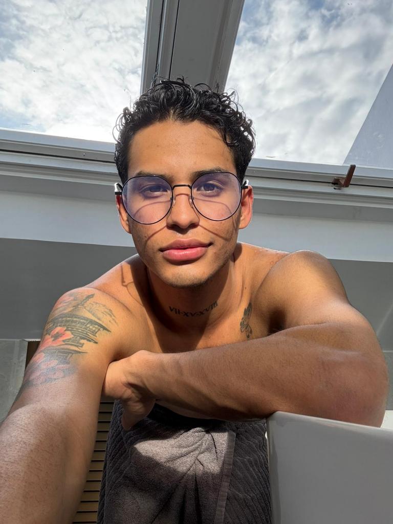 Chico busca chica en Tenerife: 