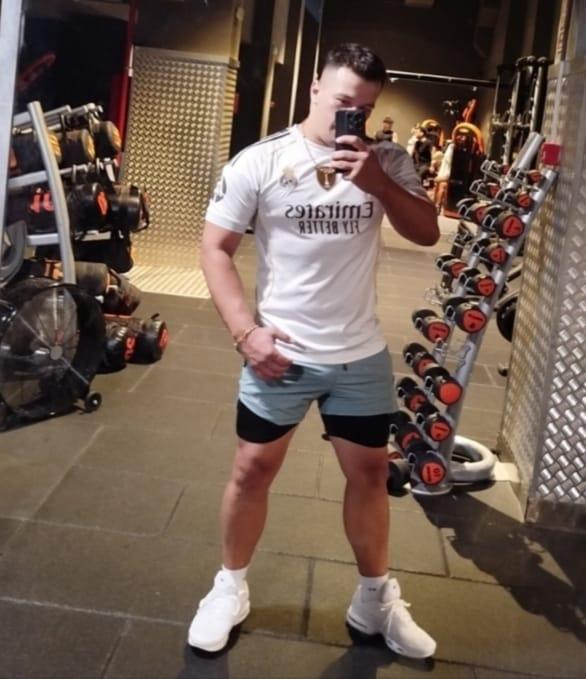 Chico busca chica en Málaga: 