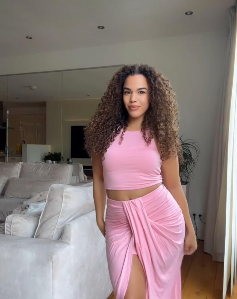 Chica busca chico en Granada: 