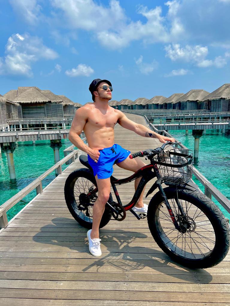 Chico busca chica en Málaga: 