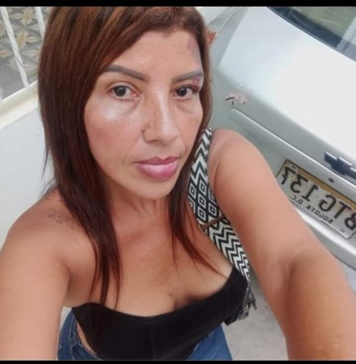 Chica busca chico en Huelva: 