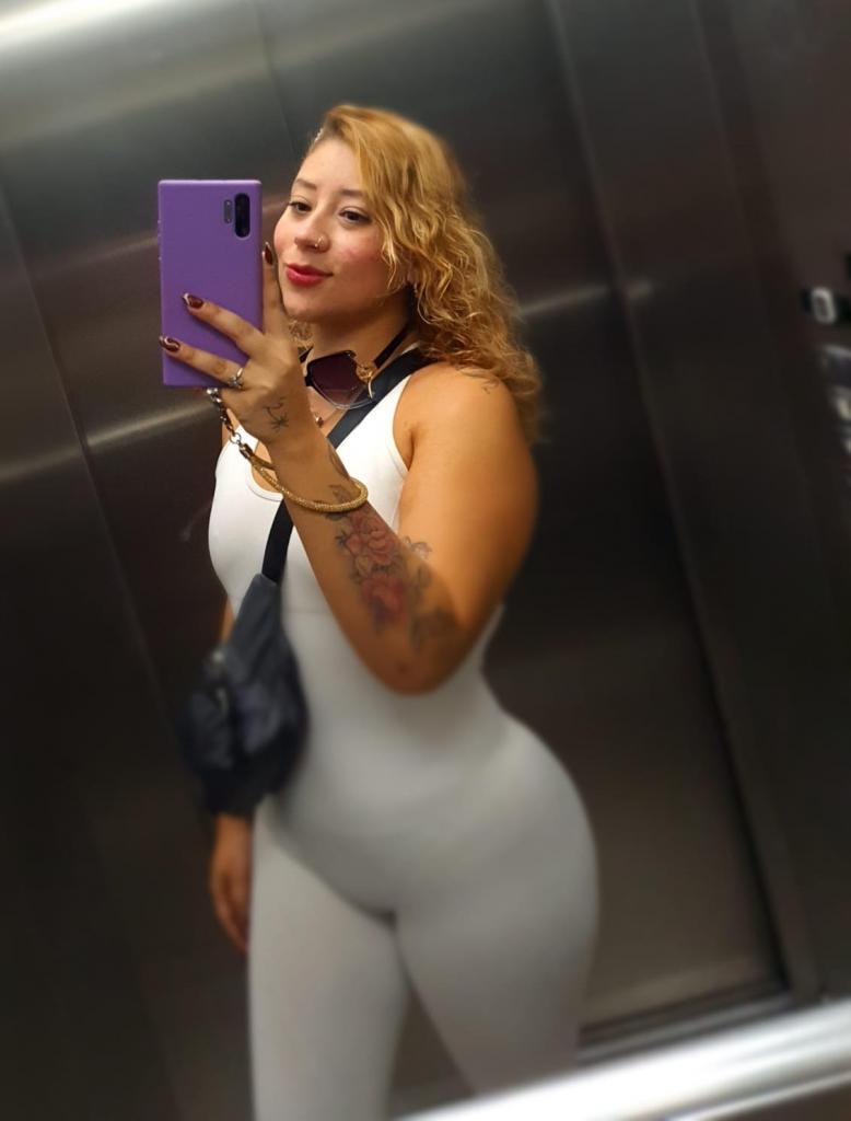 Chica busca chico en Almería: 
