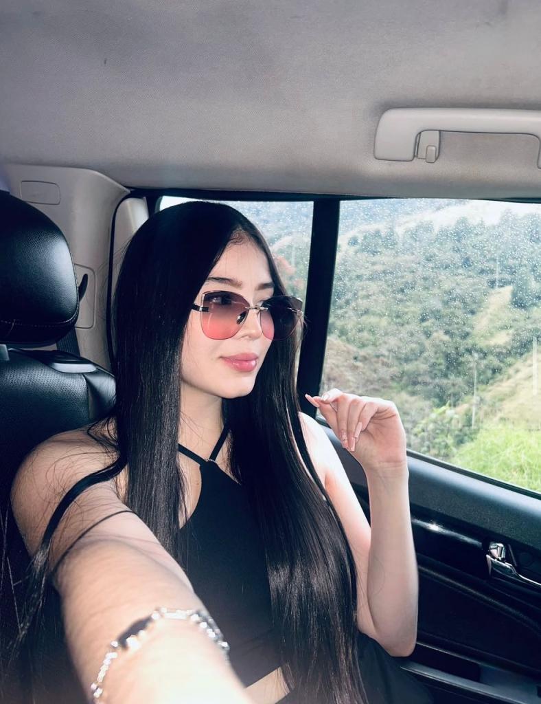 Chica busca chico en Tenerife: 