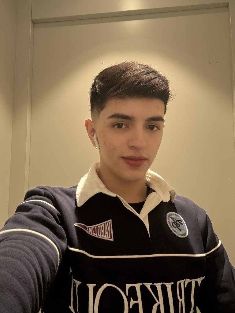 Chico busca chica en Barcelona: 