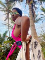 614987233: Chica busca chico en Madrid