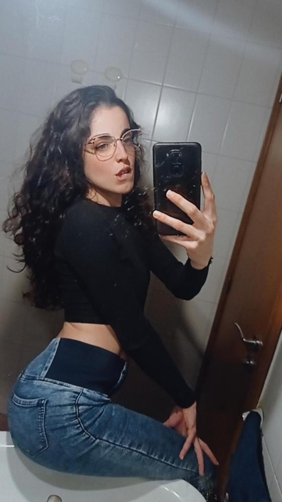 Chica busca chico en Gerona: 