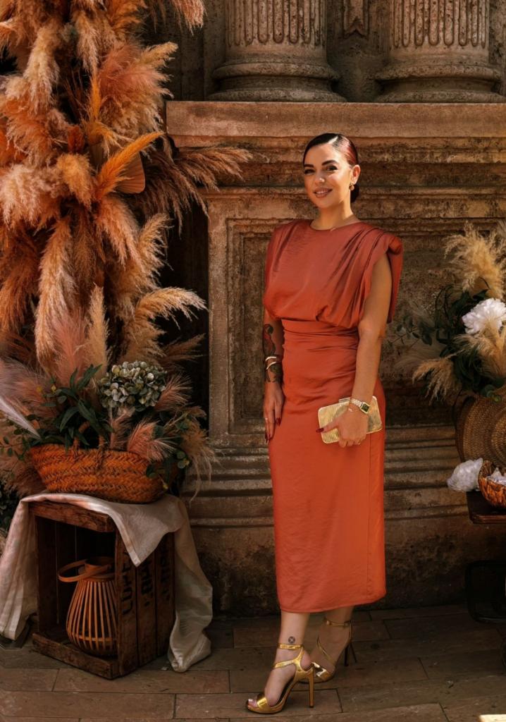 Chica busca chico en Cádiz: 