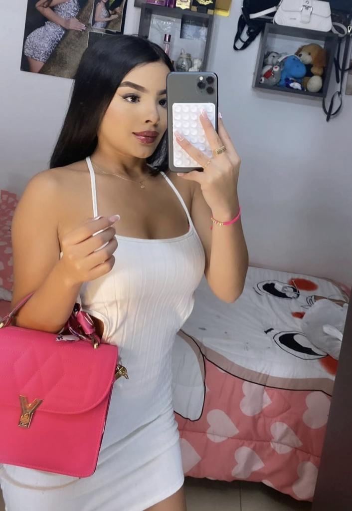 632270484: Chica busca chico en Granada