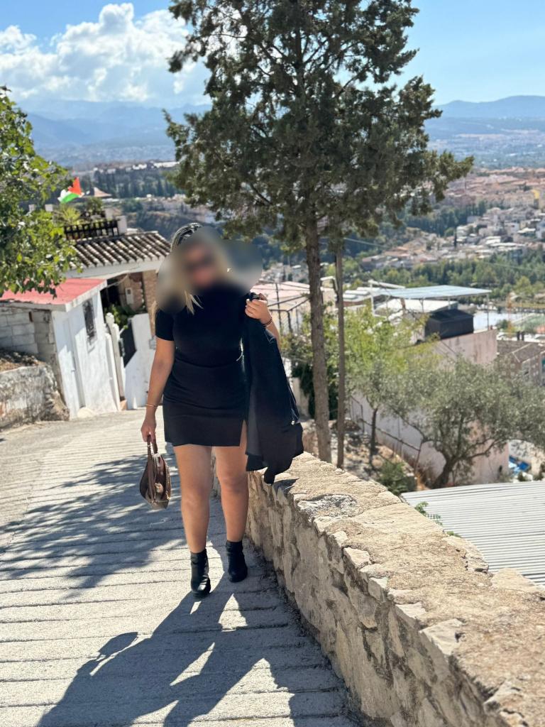 Chica busca chico en Granada: 