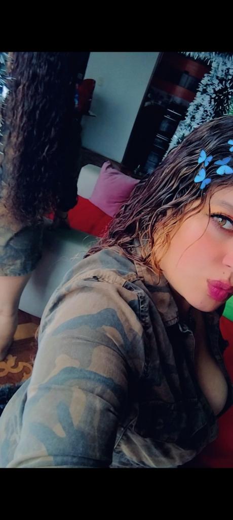 634025833: Chica busca chico en Barcelona