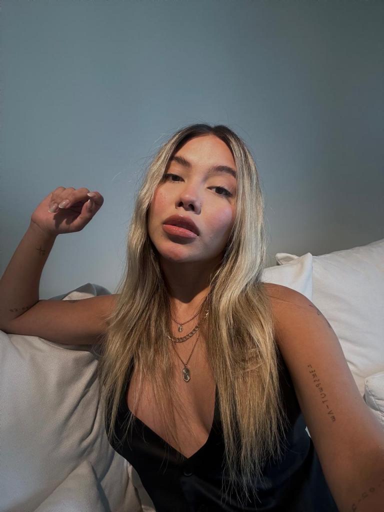 Chica busca chico en Asturias: 