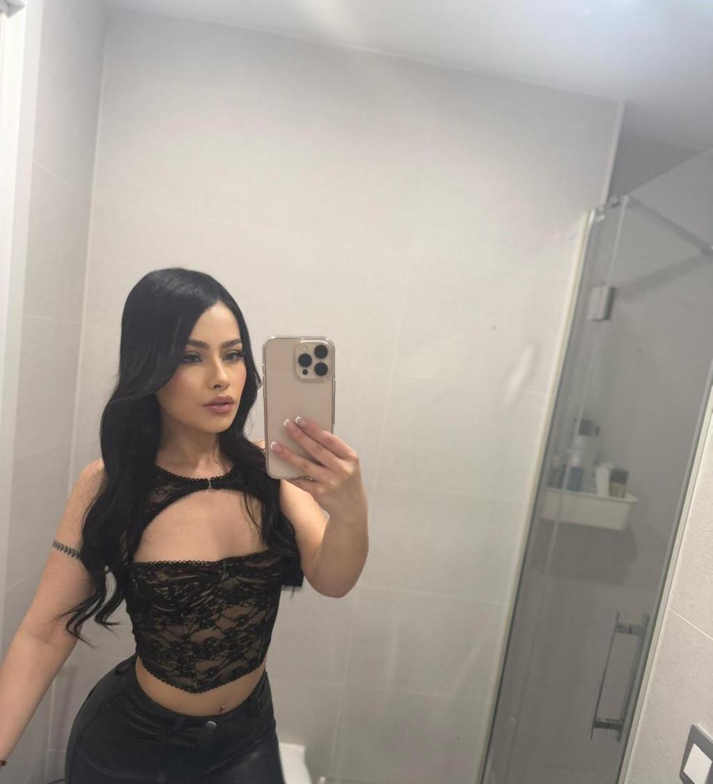 Chica busca chico en Cádiz: 