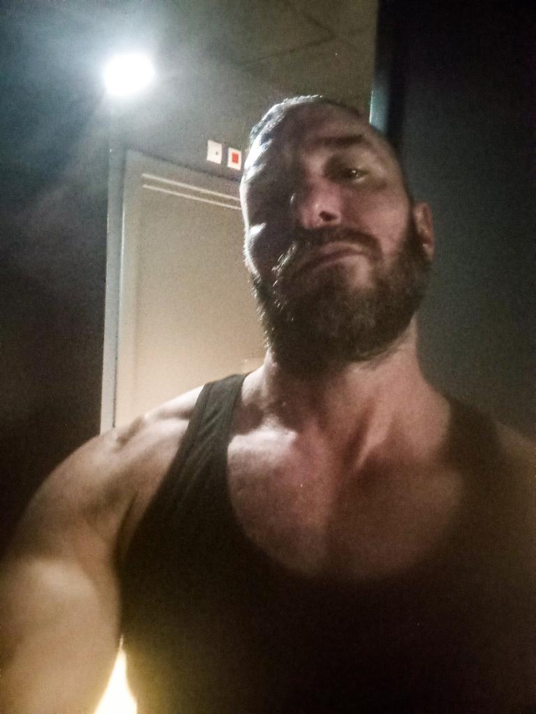 Chico busca chica en Murcia: 