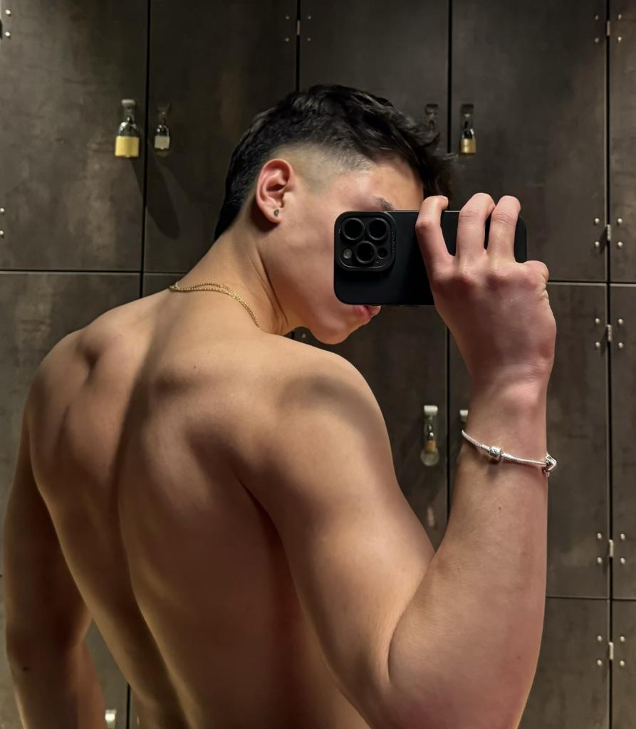 Chico busca chica en Mallorca: 