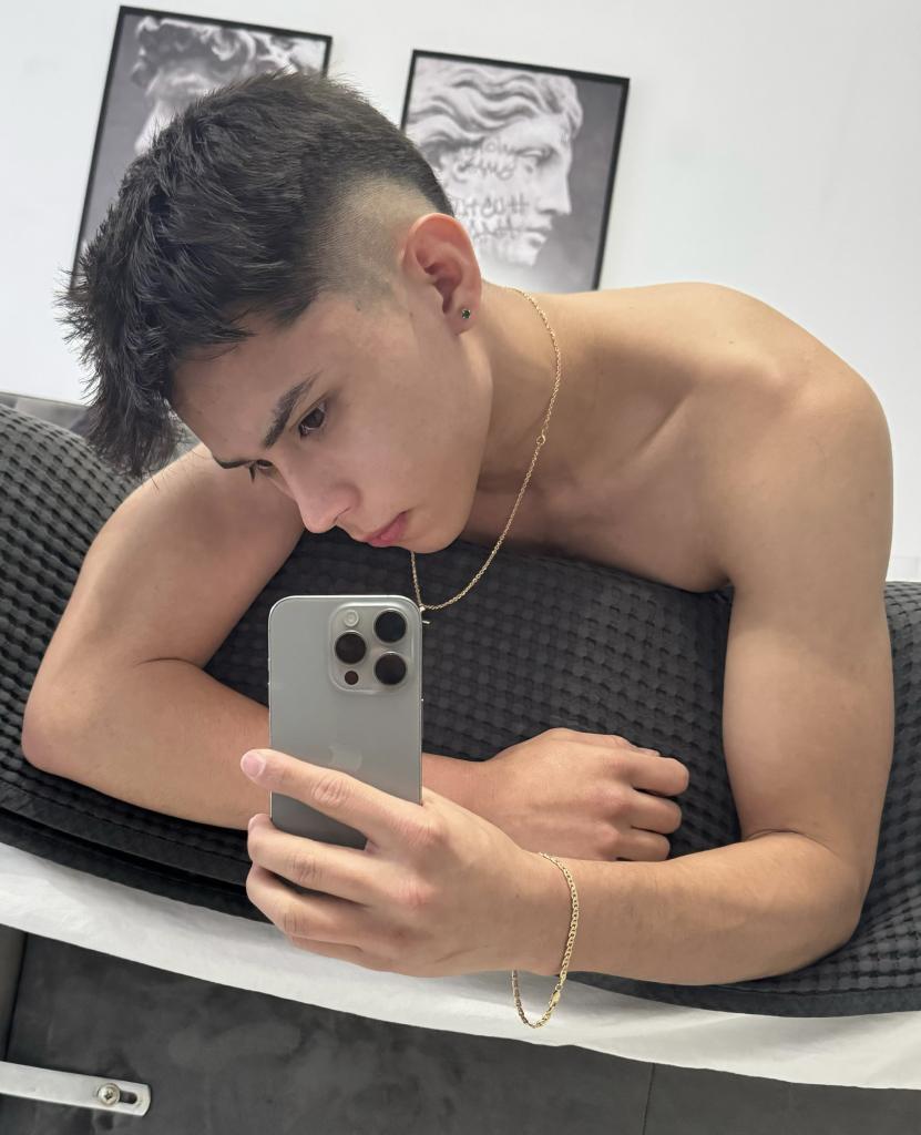 Chico busca chica en Mallorca: 