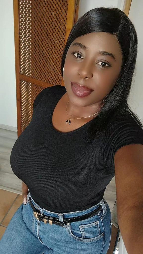 Chica busca chico en Cádiz: 