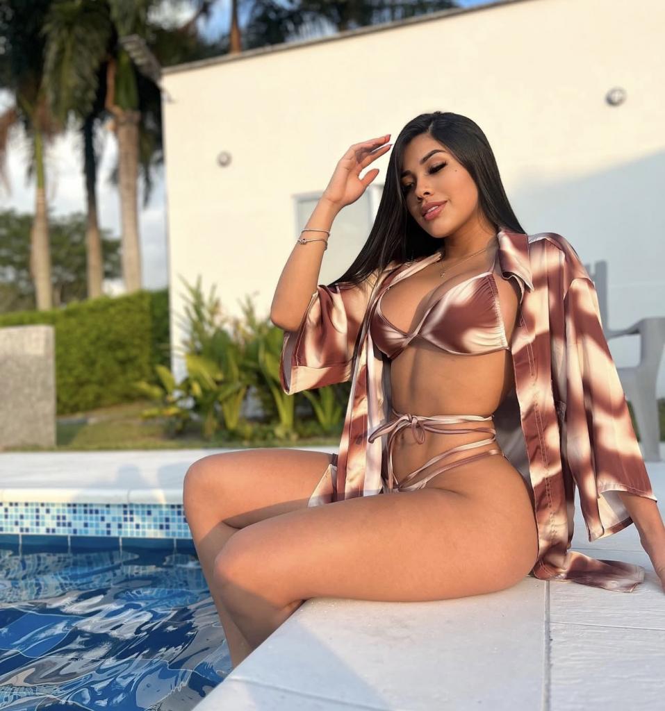 Chica busca chico en Tenerife: 