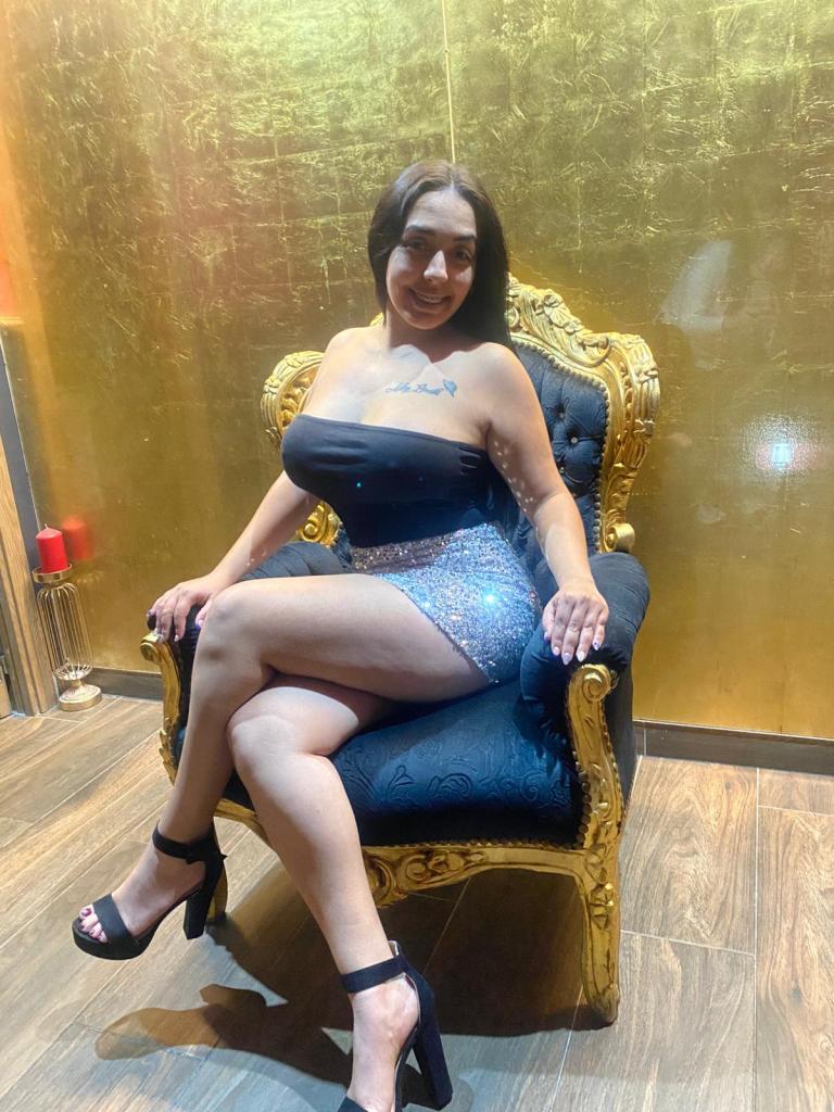 611024229: Chica busca chico en Madrid