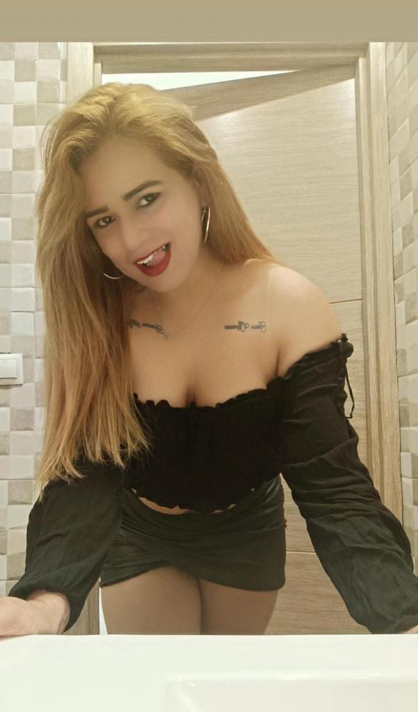 Chica busca chico en Cádiz: 