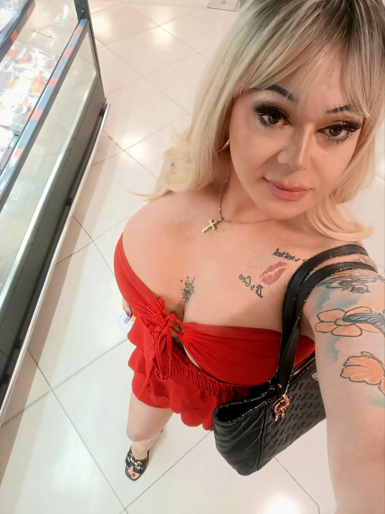 683138394: Chica busca chico en Málaga