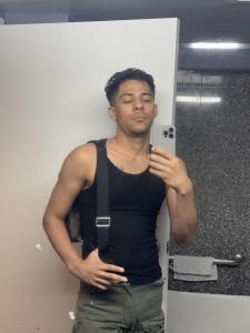 653682266: Chico busca chica en Madrid