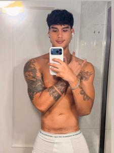 662452942: Chico busca chica en Valencia