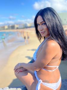 697229451: Travesti en Granada