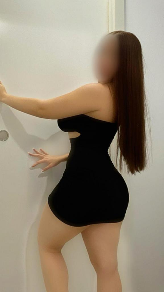 664213060: Chica busca chico en Málaga