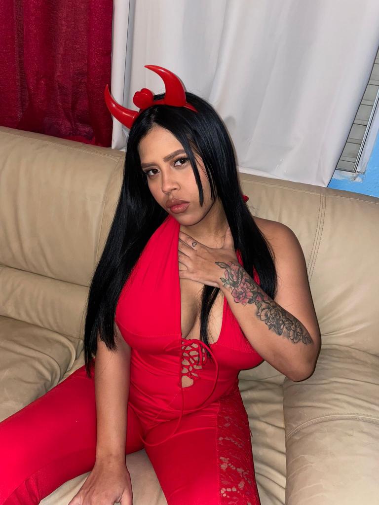 697701133: Chica busca chico en Ávila