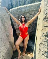 697229451: Travesti en Álava