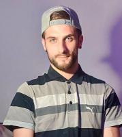 675103718: Chico busca chica en Barcelona