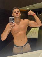 627730526: Chico busca chica en Barcelona