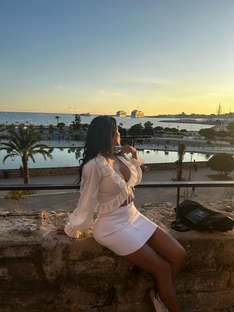 Chica busca chico en Mallorca: 