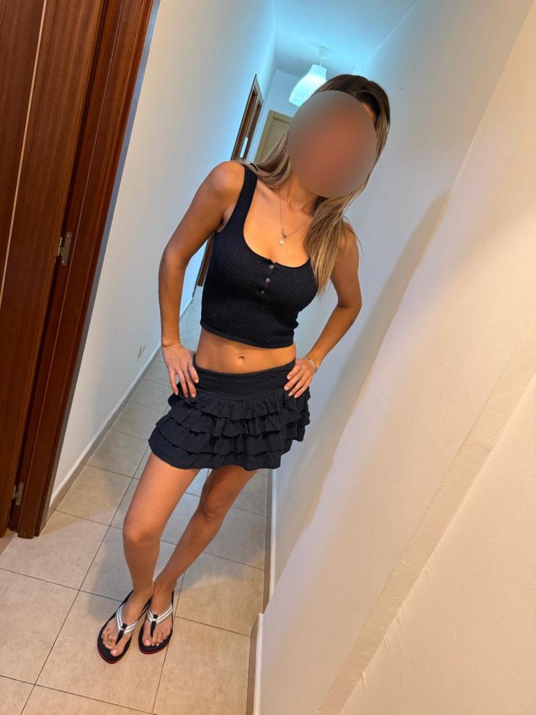 Chica busca chico en Tenerife: 