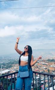 Chica busca chico en Cádiz: 
