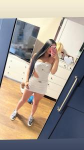 Chica busca chico en Sevilla: 
