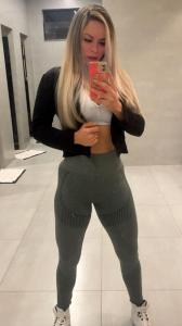 Chica busca chico en Tenerife: 