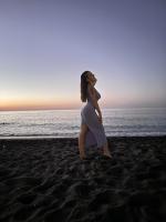 672411786: Chica busca chico en Madrid