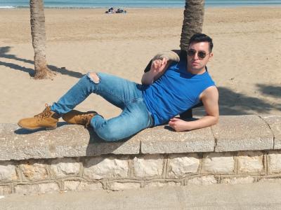 Chico busca chica en Barcelona: 