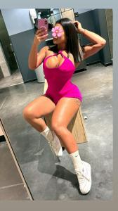 685720671: Chica busca chico en Sevilla