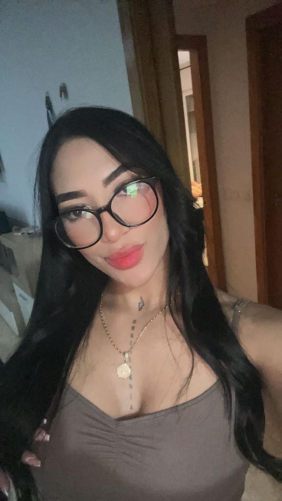 Chica busca chico en Ibiza: 