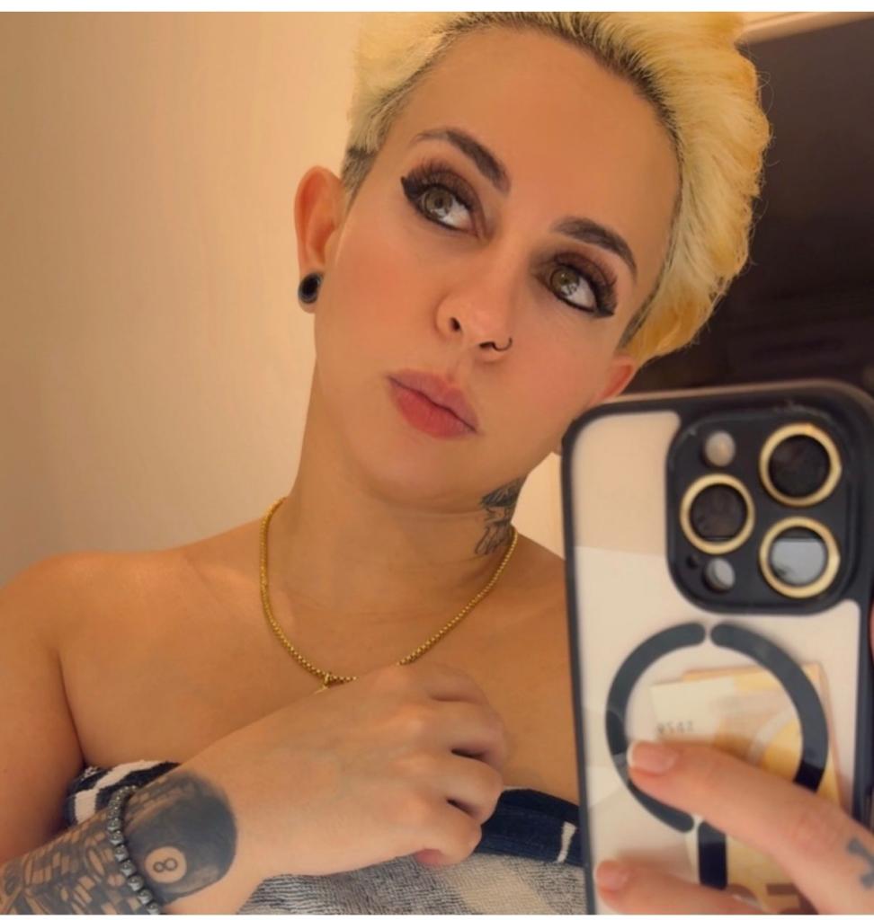 624760320: Chica busca chico en Málaga