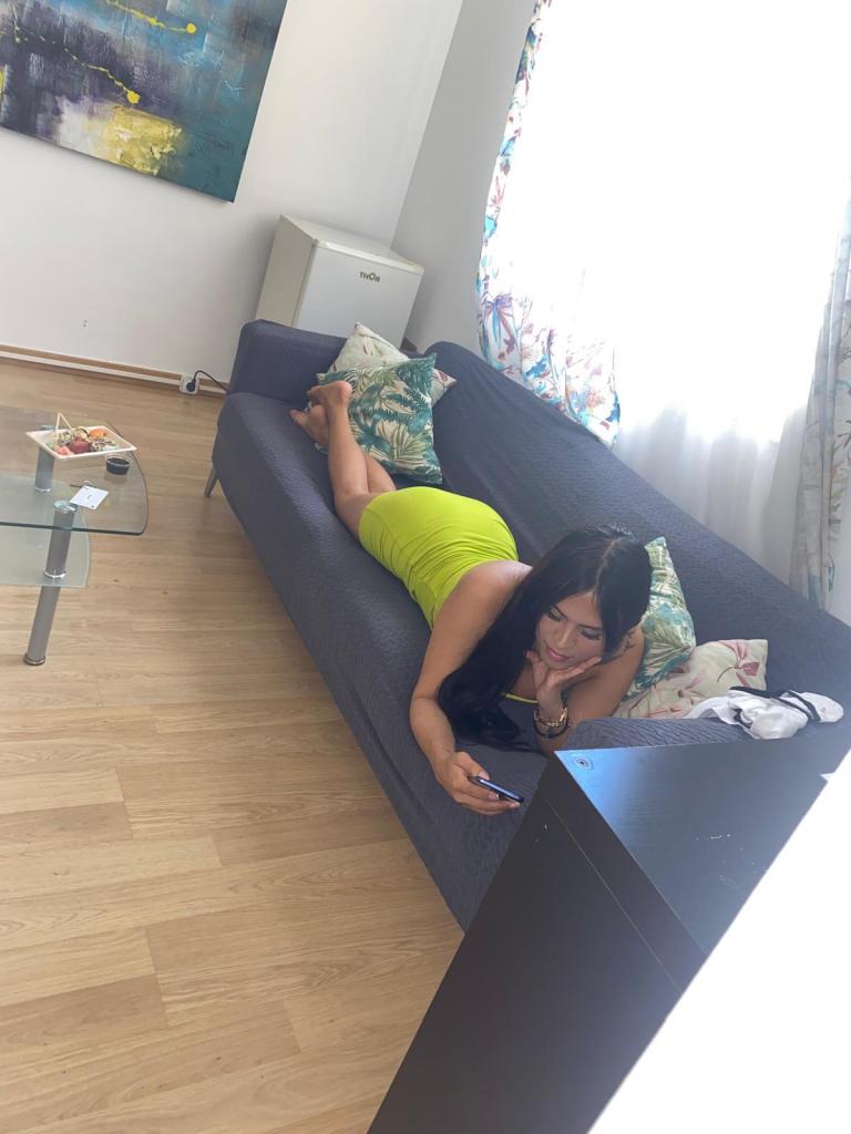 604386483: Transexual en Madrid