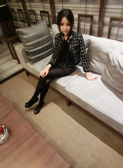 Chica busca chico en Madrid: Chica busca chico