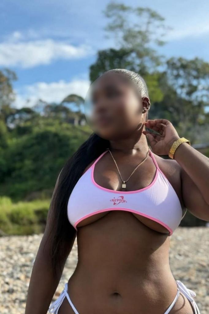 602305966: Chica busca chico en Cádiz